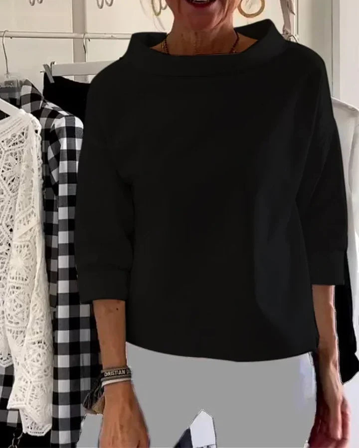 Casual Top with Wide Lapels and Half Turtleneck for a Stylish Look